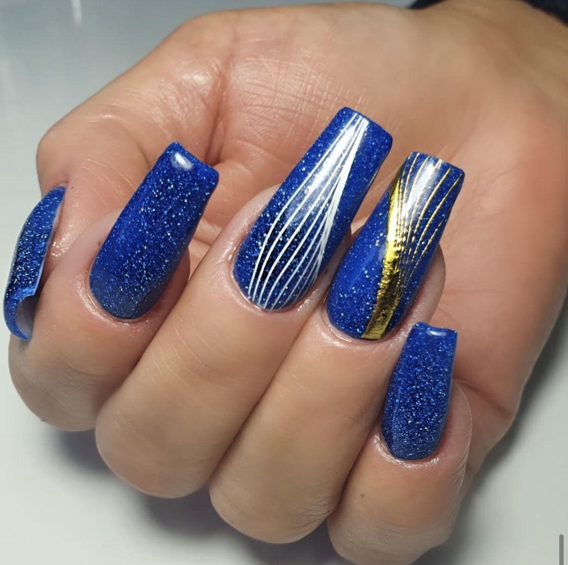 services.manicure